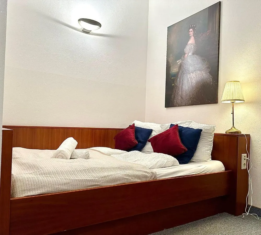 Central - 30 M² - Next To Augarten Vienna